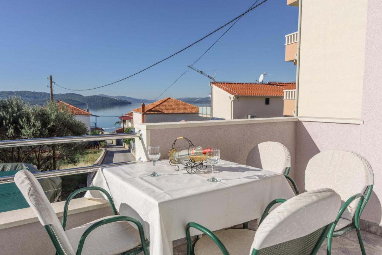 Apartments Meri Trogir Zewnętrze zdjęcie