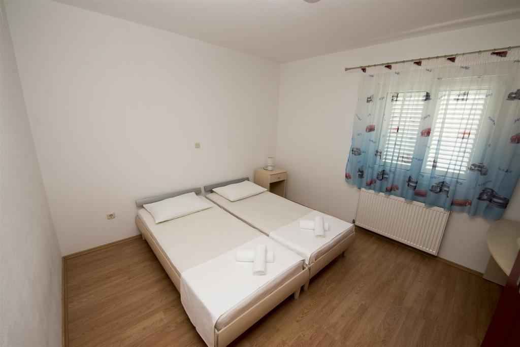 Apartments Meri Trogir Zewnętrze zdjęcie